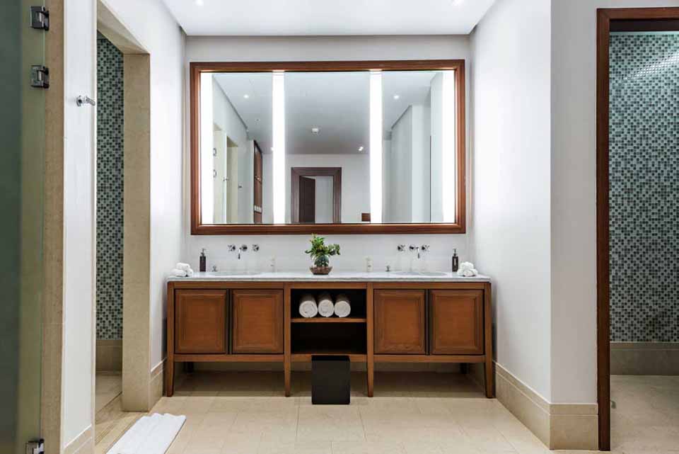 https://www.cabinetdoormart.com/product_images/uploaded_images/a-double-vanity-with-stained-cabinets-1-.jpg